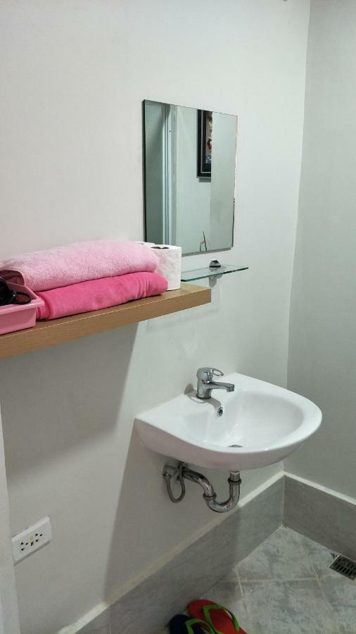 Lelani'S Comfy Condo Lapu-Lapu City Bagian luar foto